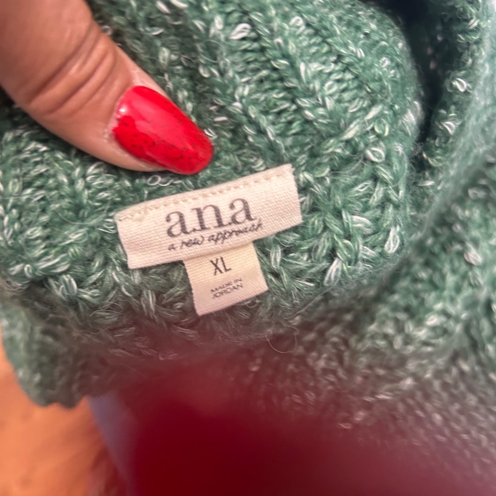 a.n.a Green Cable Knit Crewneck Sweater